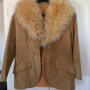 Vintage Women’s Suede jacket Fox fur collar